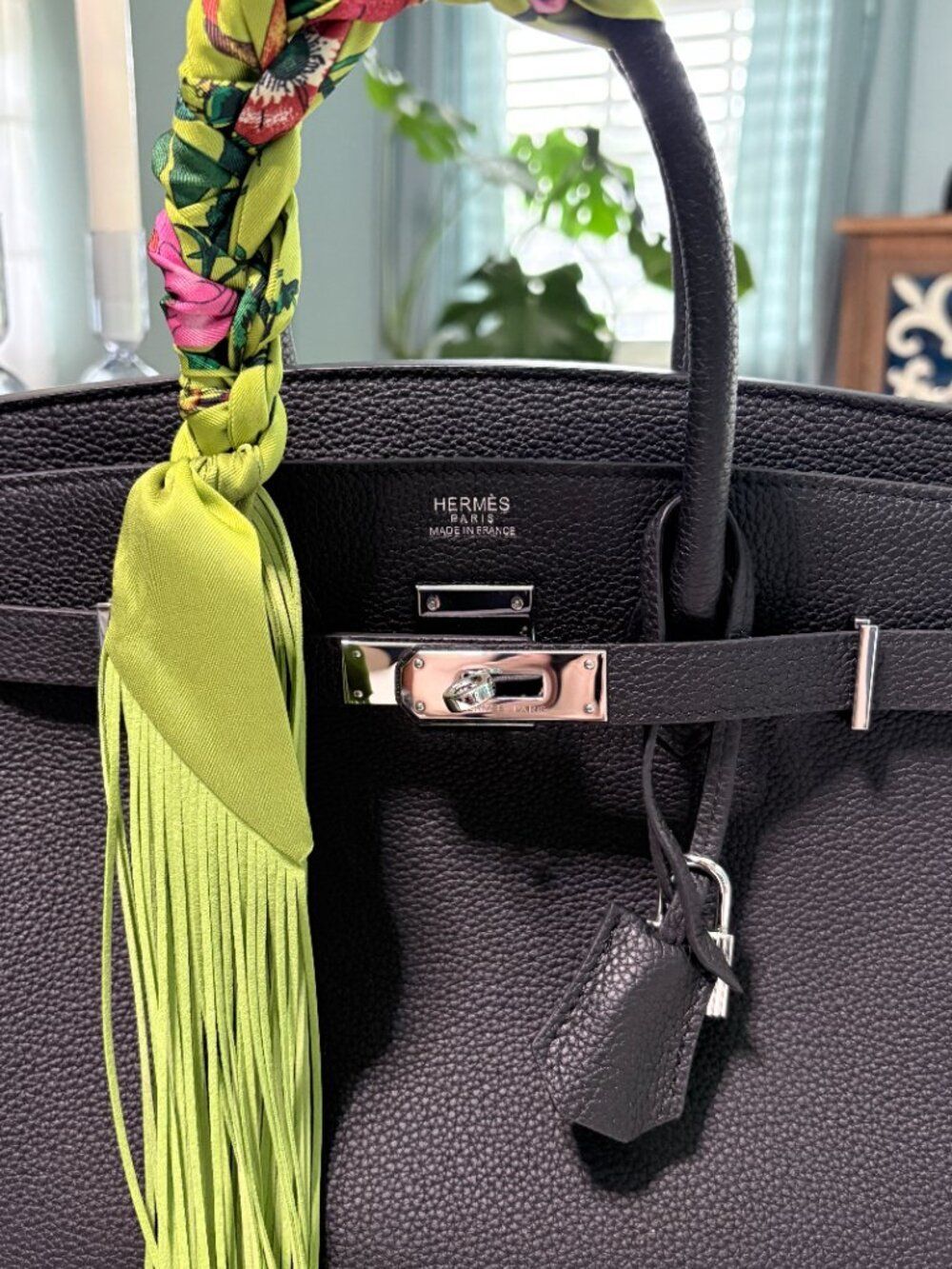 Vibrant Green Print Fringe Handbag Wrap Scarf Purse Accessory - Picture 5 of 6